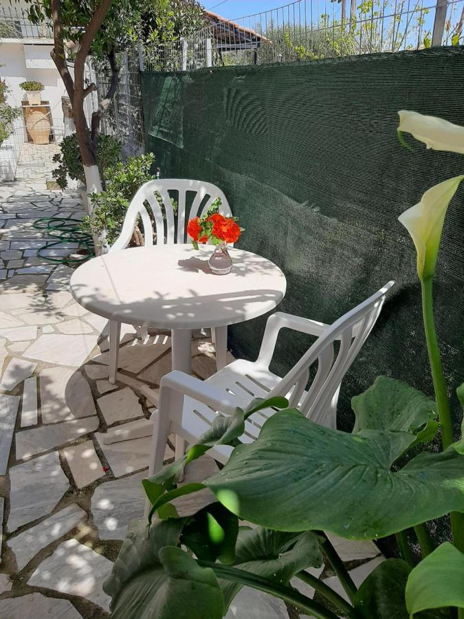 Apartamento Cozy Flat In Néa Mákri Exterior foto